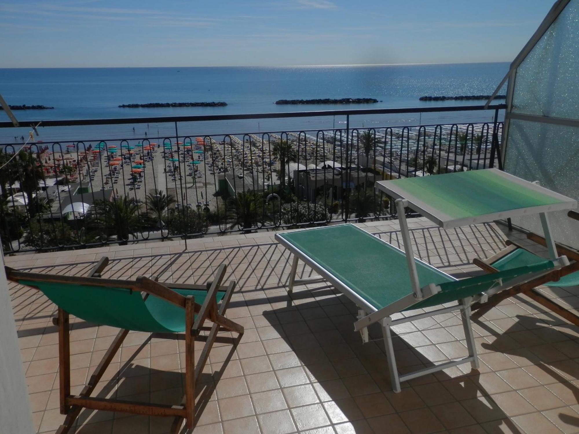 B&B Attico Mare San Benedetto del Tronto Eksteriør bilde