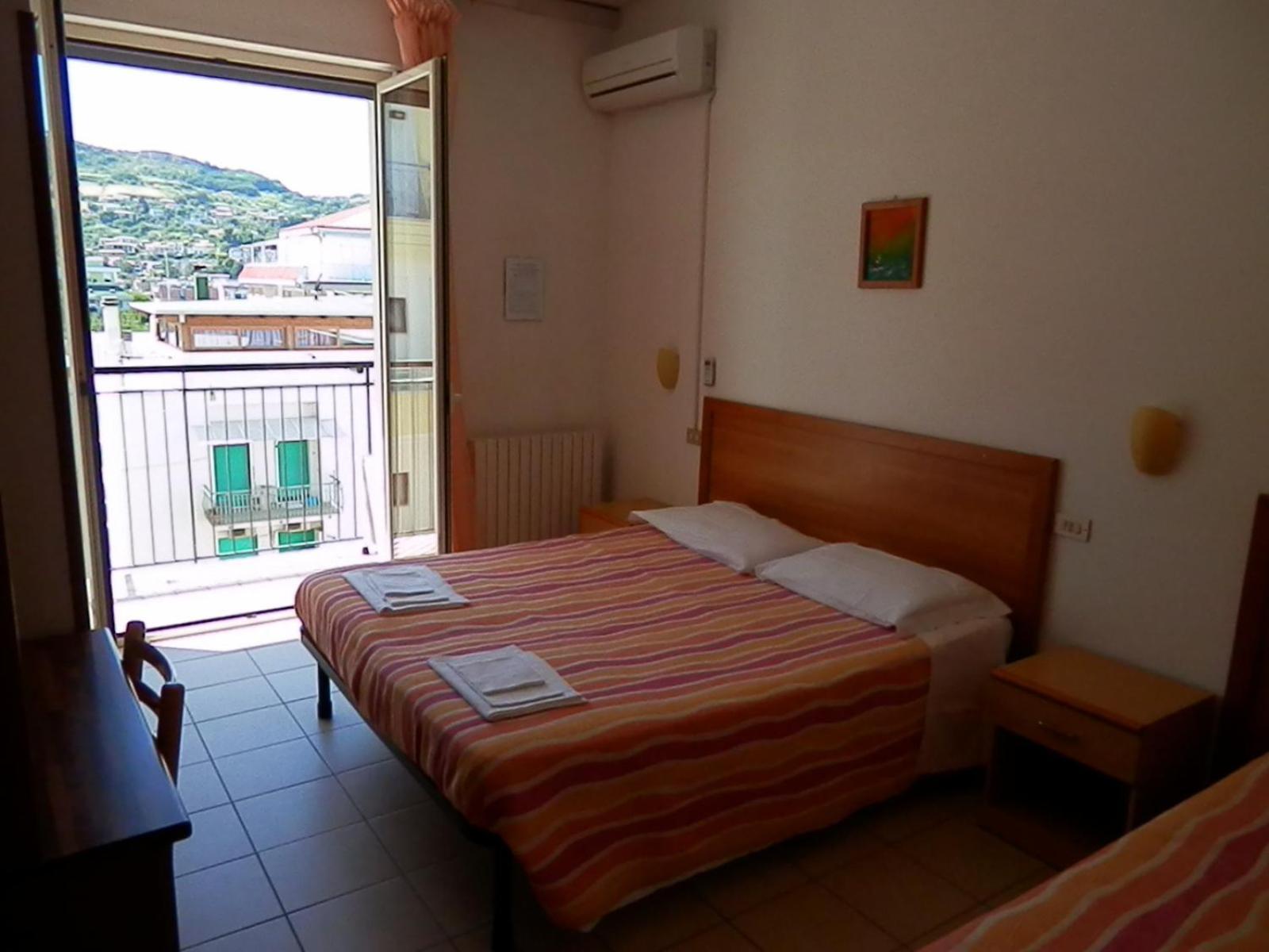 B&B Attico Mare San Benedetto del Tronto Eksteriør bilde